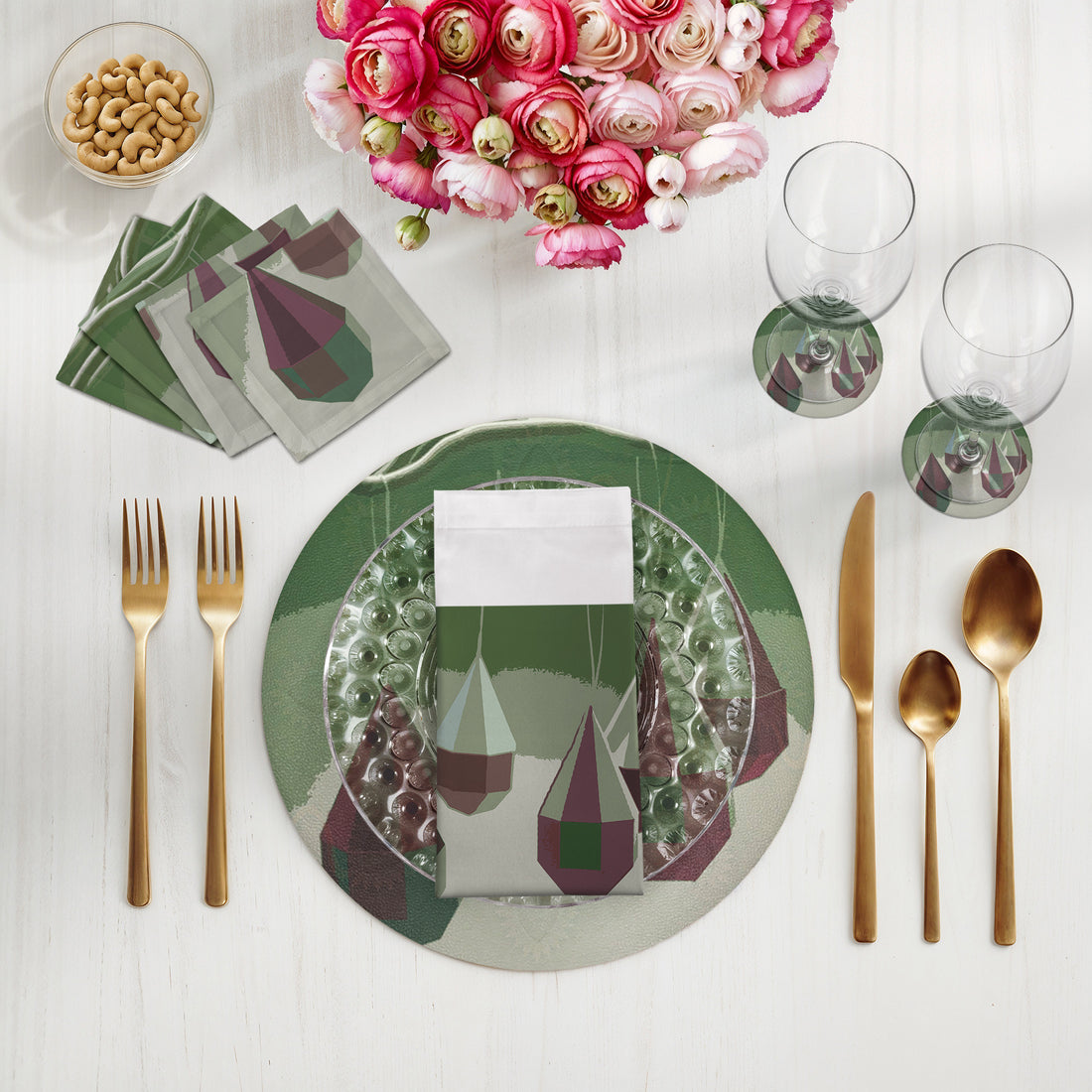 ORNAMENTS PLUM EMERALD 16" Round Pebble Placemats, Set of 4 - nicolettemayer.com