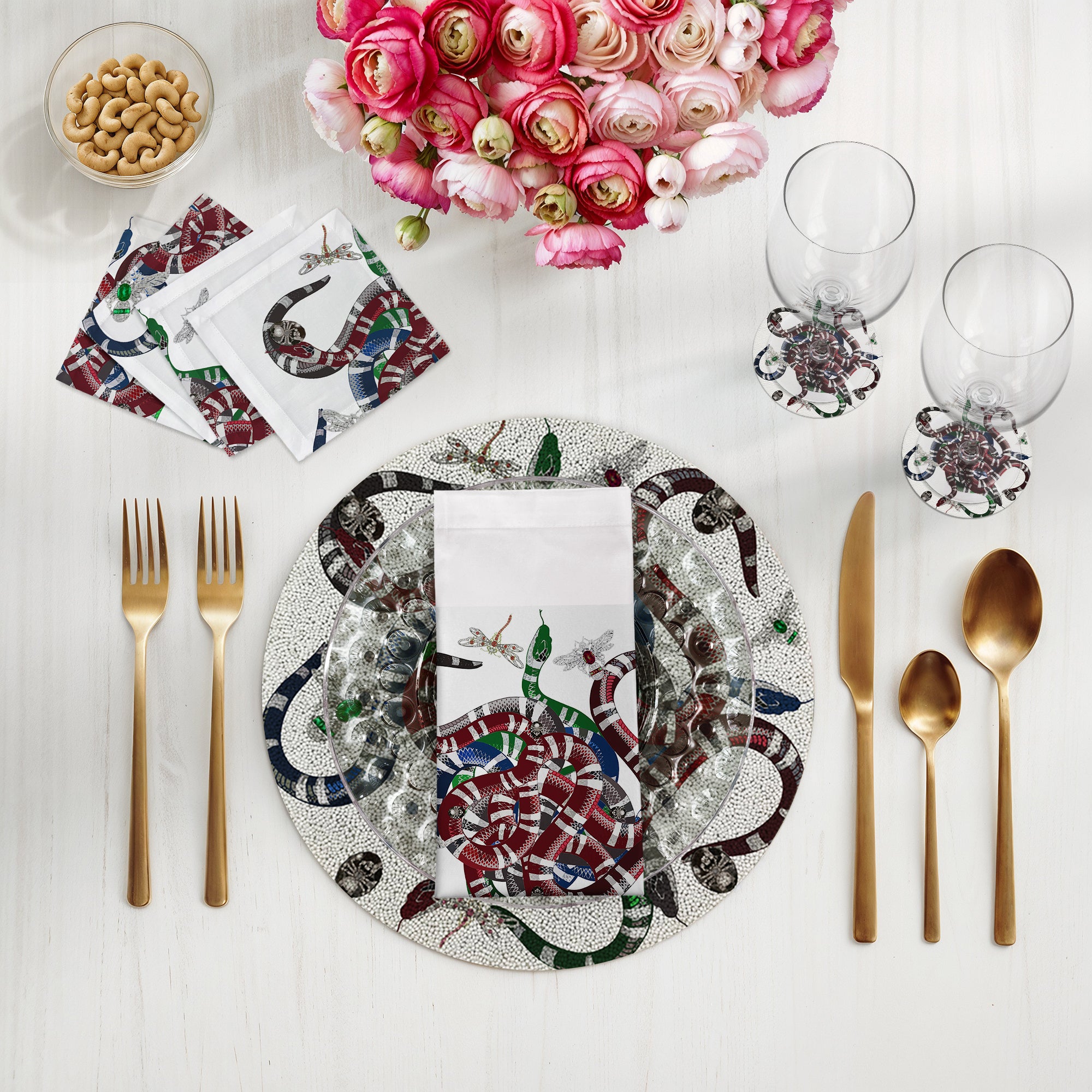 Ouroboros White Round Beaded Placemat Smooth