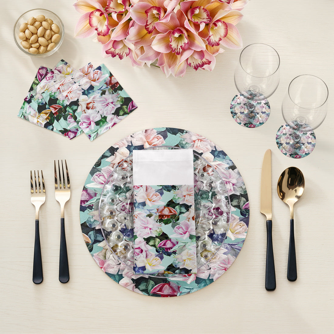 Passion Laduree 16 Round Pebble Placemat, Set Of 4 - nicolettemayer.com