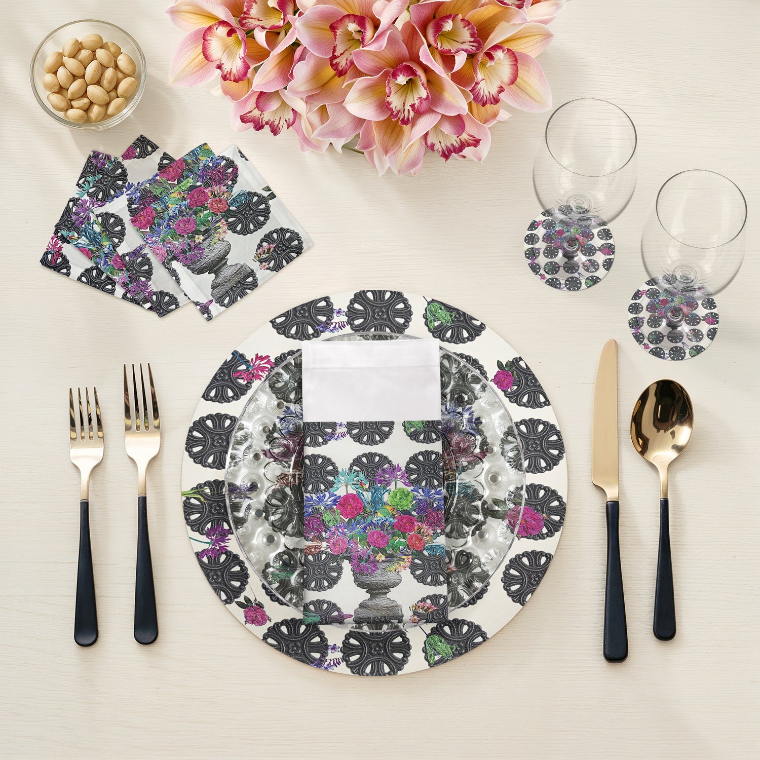 Pistals Metal Bouquet Cotton Sateen Dinner Napkins - nicolettemayer.com