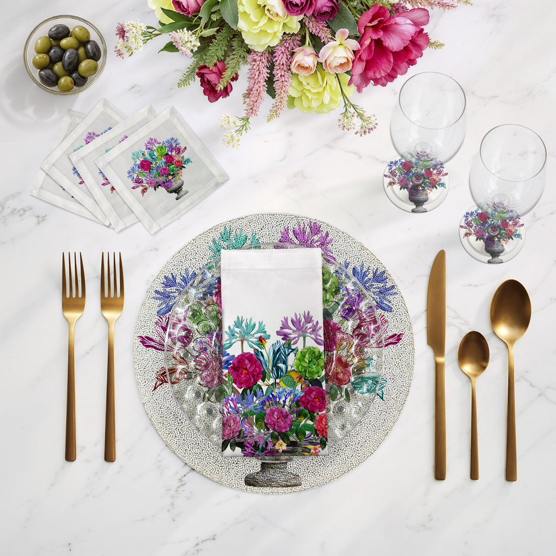 Pistals Large Bouquet Round Beaded Placemat Smooth - nicolettemayer.com