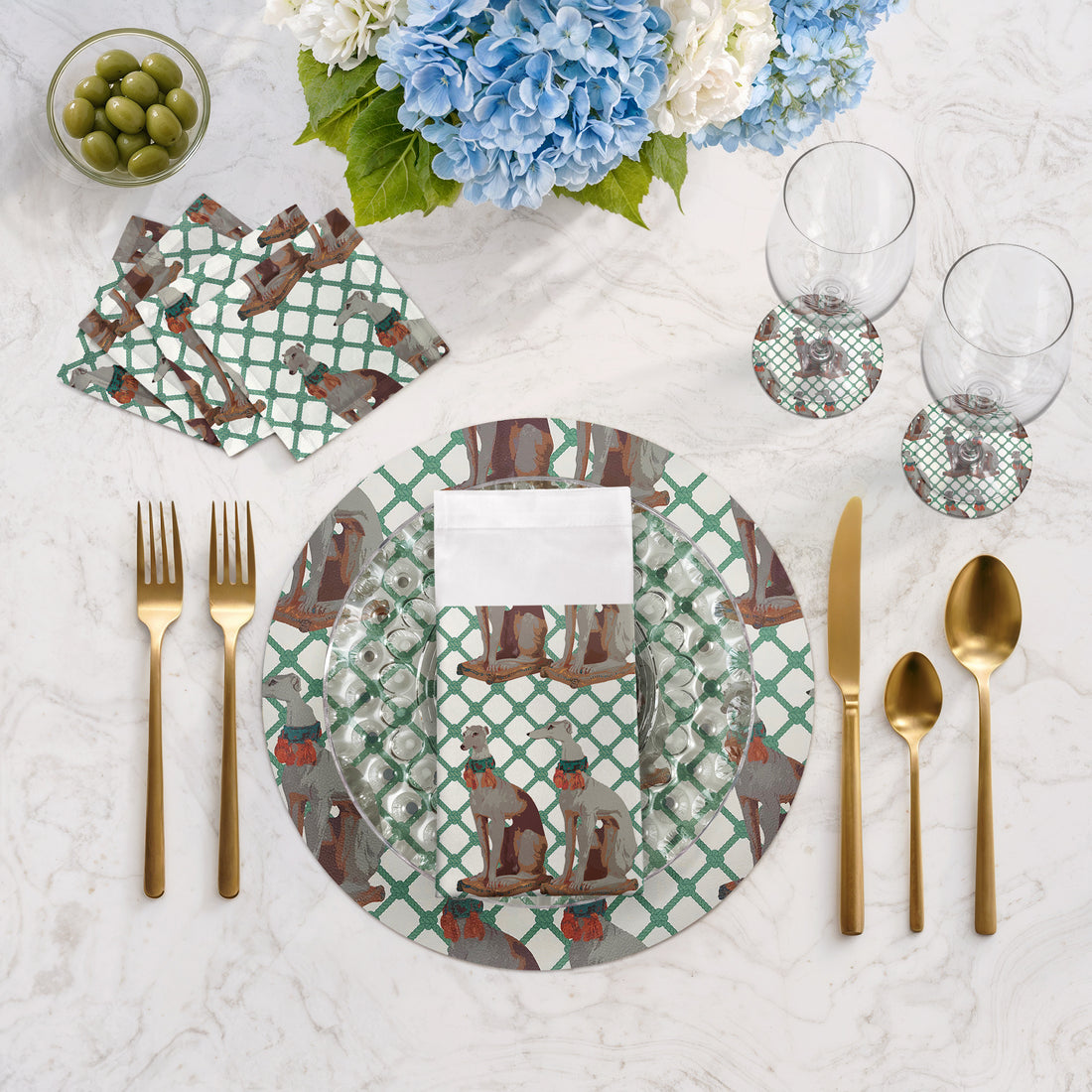 Regal Greyhound Marion 16" Round Pebble Placemats, Set of 4 - nicolettemayer.com