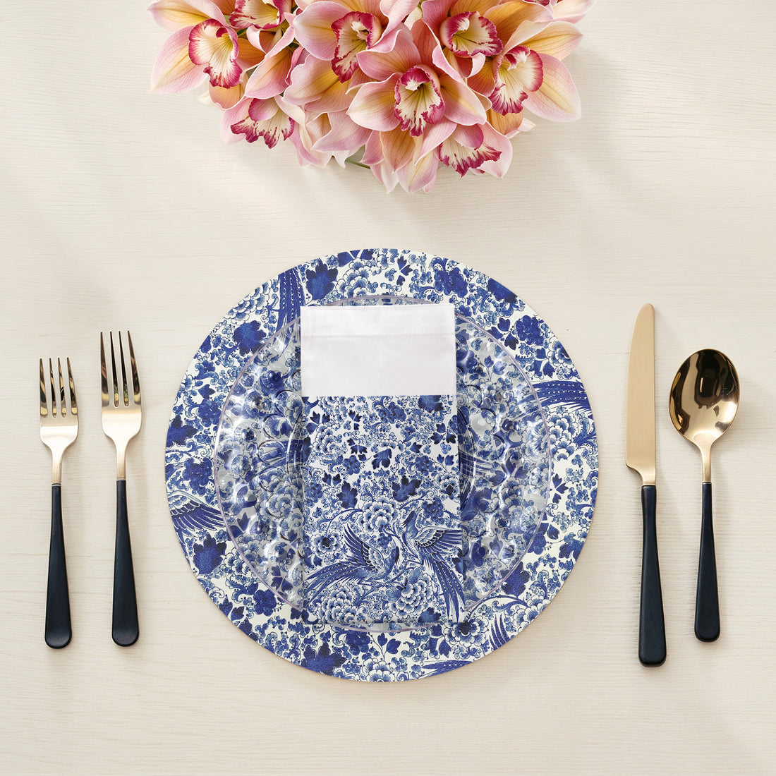 Royal Delft Inspiration White Cotton Sateen Dinner Napkins - nicolettemayer.com