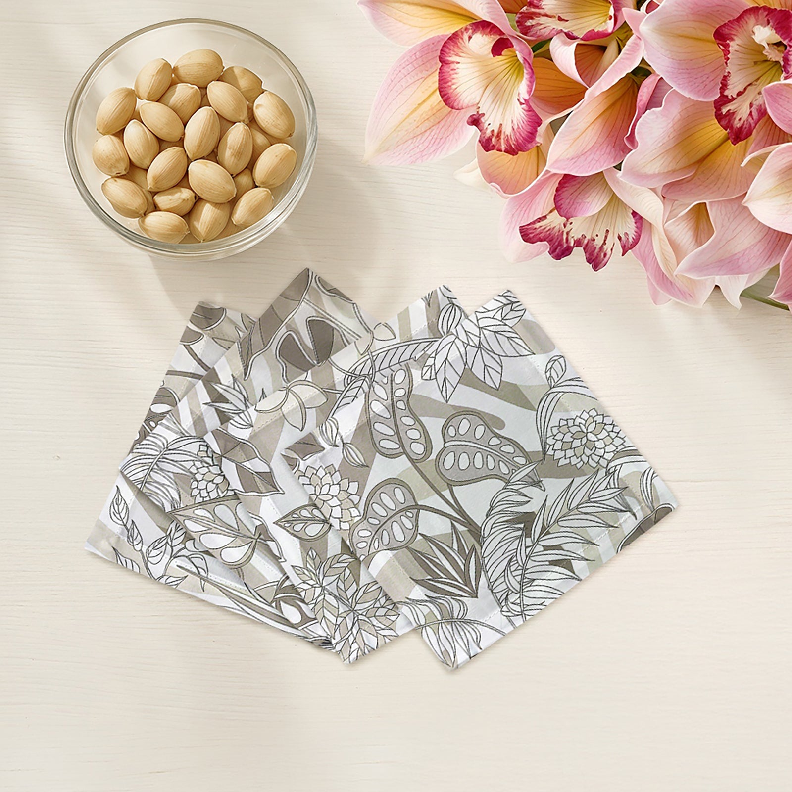 Sabi Jungle Neutral 6"x6" Hemstitch Cocktail Napkins Set of 4 - nicolettemayer.com