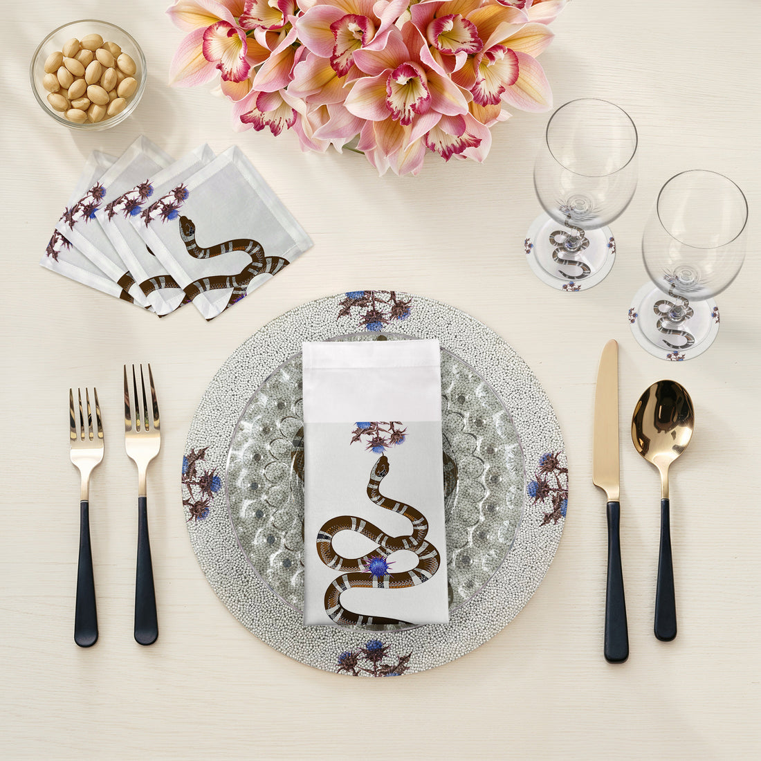 Thistle And Snake Blue White Round Beaded Placemat Smooth