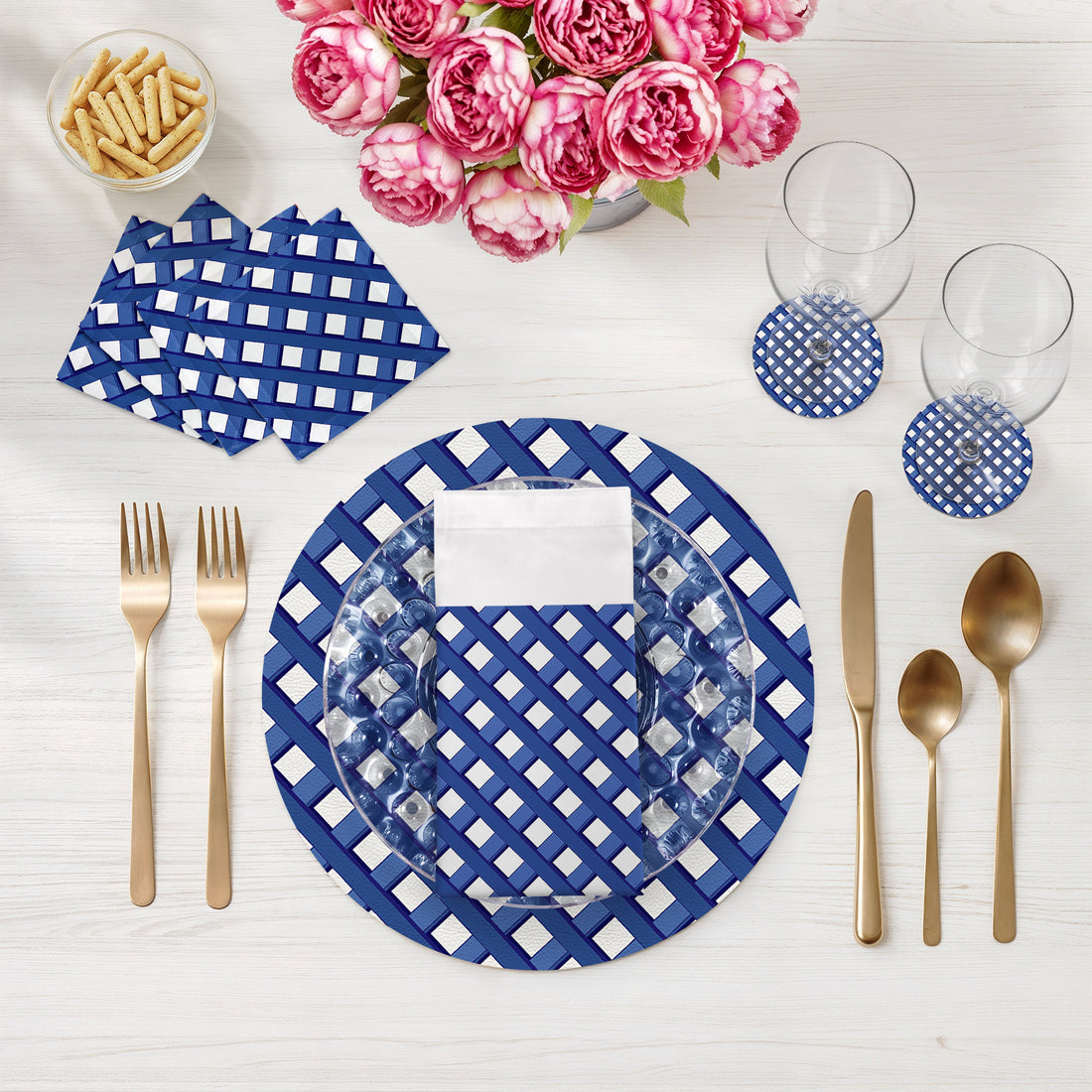 Timothy Corrigan Jardin Français Bleu Set de 4 sets de table ronds en galets 16&quot;