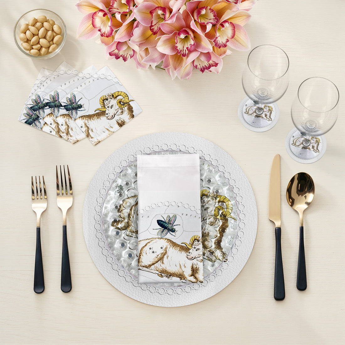 Lot de 4 sets de table ronds en galets blancs Zodiac Bélier 40 cm