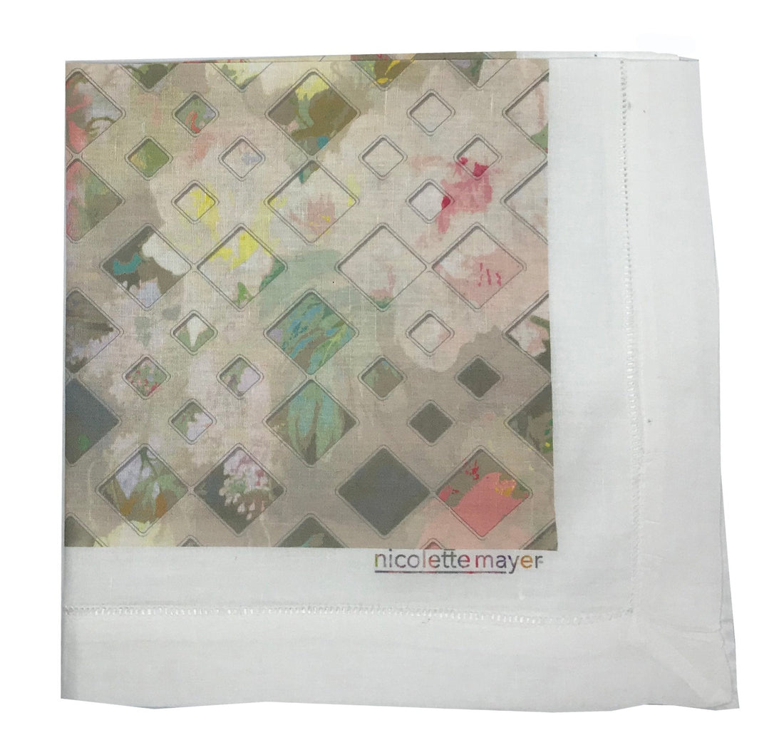 DEFOSSE TRELLIS AZALEA 22"X22" HEMSTITCH DINNER NAPKIN, SET OF 4 - nicolettemayer.com