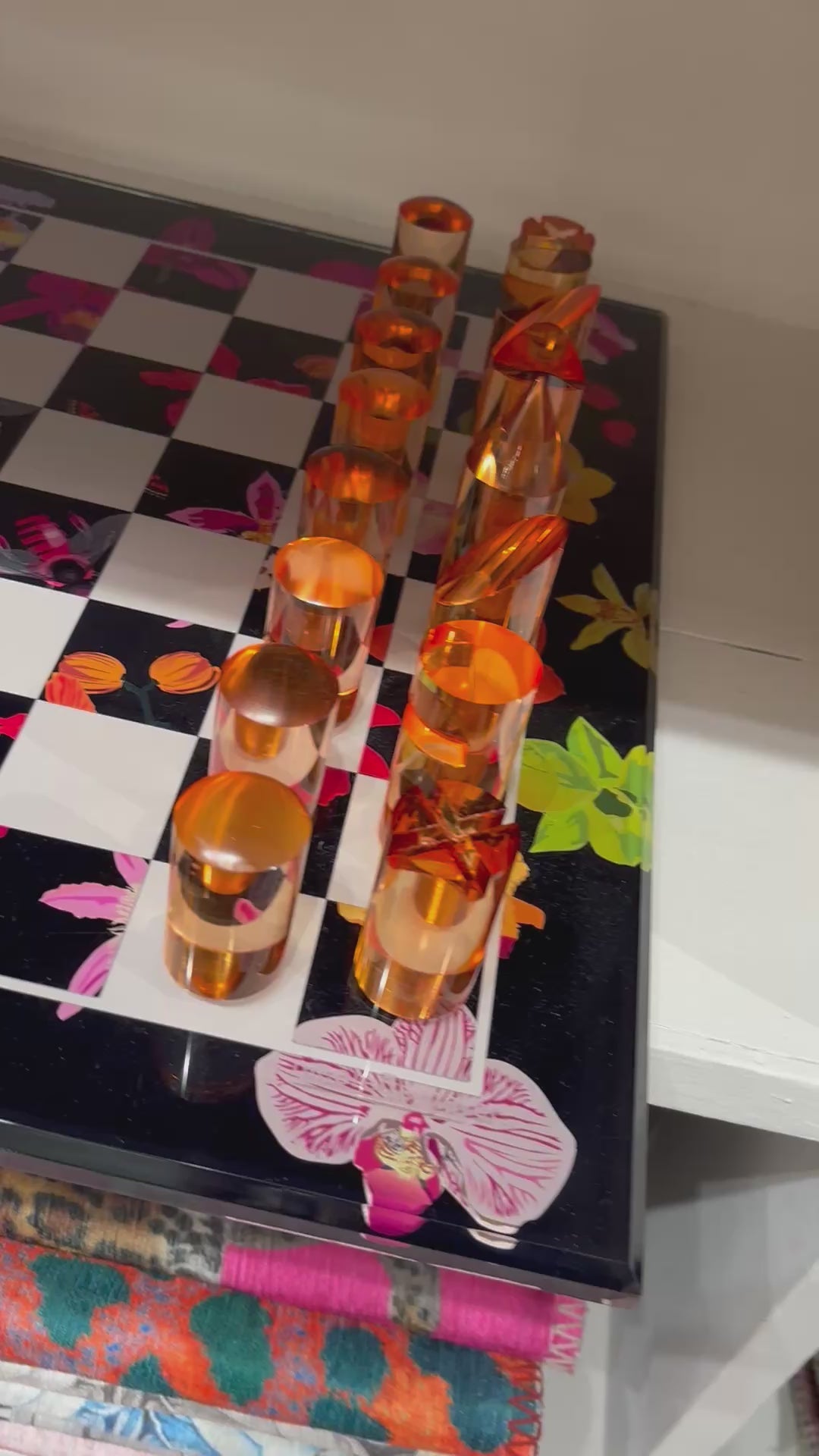 Precise Orchid Noir Acrylic Chess